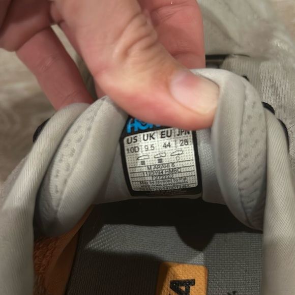 Hoka Arahi 6 tennis shoes - Picture 2 of 6
